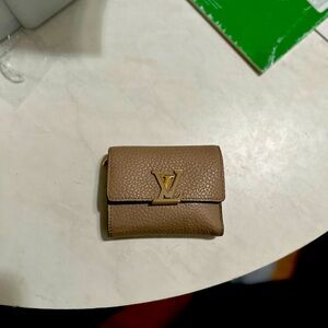 Louis Vuitton women wallet with box and papers